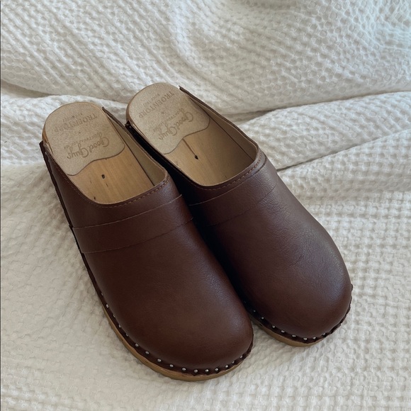 Troentorp Shoes - LN Troentorp Classic Brown Leather Clogs Size 36/6